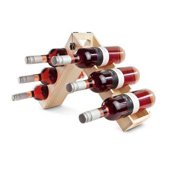 Weinkiste aus Fichtenholz für eine Flasche Wein, verwandelt sich in ein originelles Weinregal.