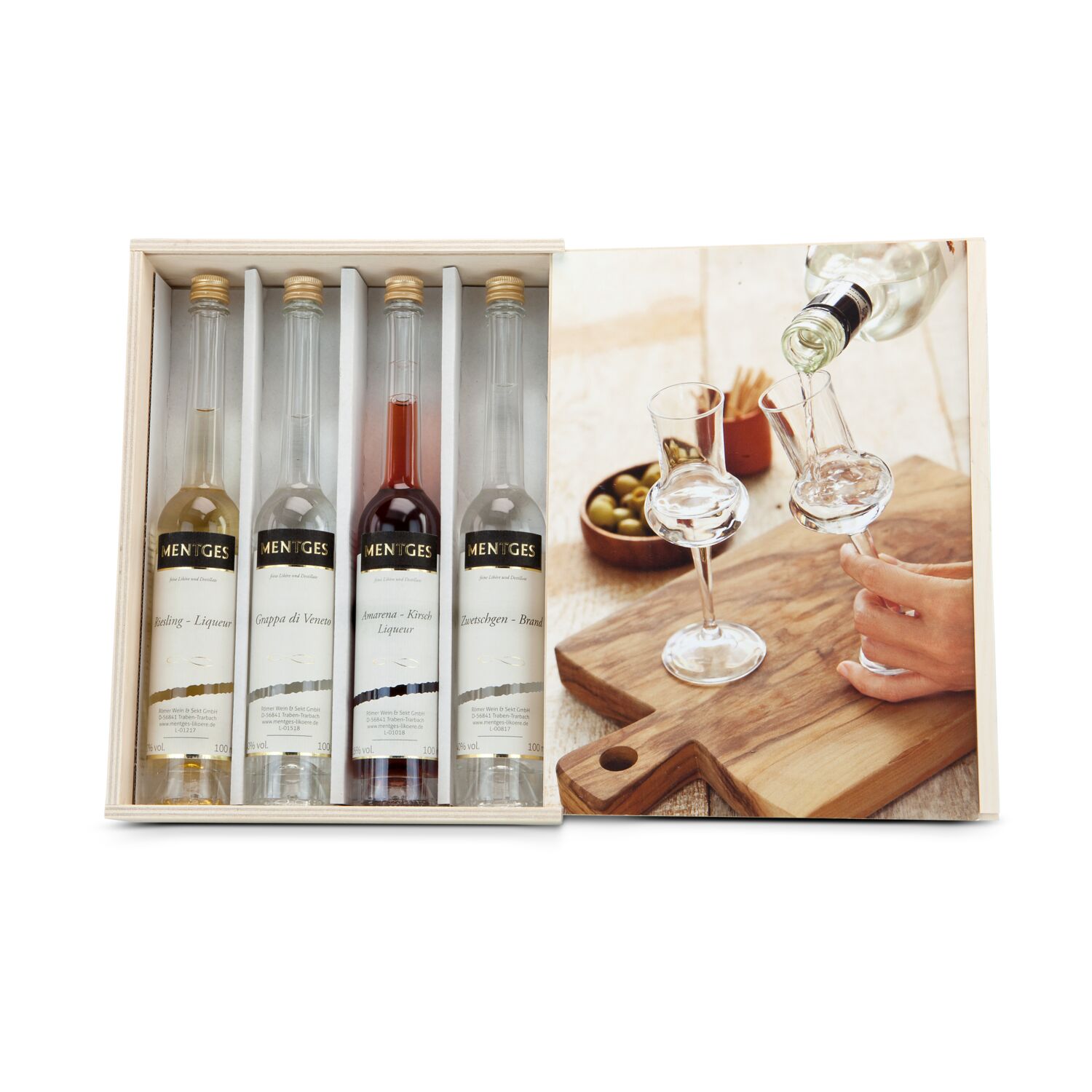Variation aus je 2 Bränden & Likören von MENTGES - wechselnde Sorten - da ist für jeden Geschmack etwas dabei. In hochwertiger Holzkiste