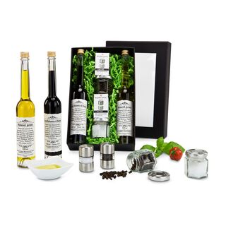 Dieses Set enthält je 1 Flasche Aceto Balsamico Essig und Walnussöl, ein Glas Pfefferkörner, grobes Meersalz & 2 ROMINOX® Mühlen.
