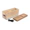 Holzbox aus Fichtenholz ist Verpackung und Schreibtisch-Organizer mit induktiver drahtloser Ladestation in einem. Inkl. Cabernet Sauvignon