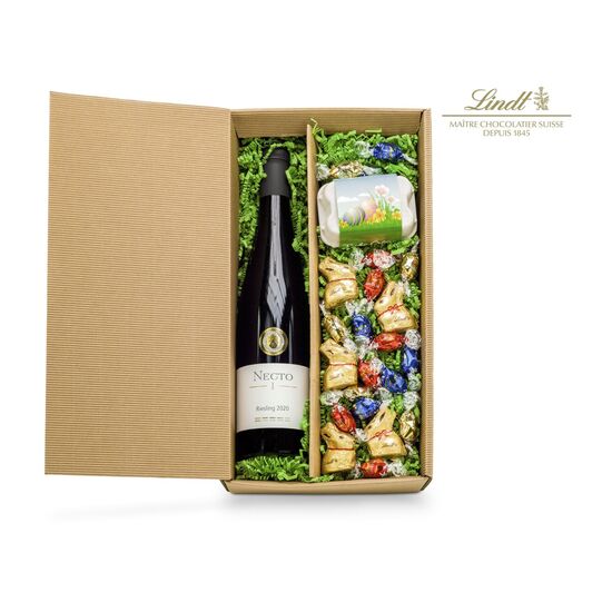 Ein buntes Oster-Paket: 1 Flasche Weißwein, 5 Lindt Mini Goldhasen, 15 Lindt Lindor Eier und 6 bunte Blumenmurmeln