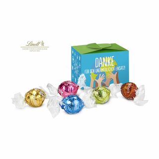 Diese kleine Pralinenschachtel enthält 5 Lindt-Lindor Kugeln in den Sorten Erdbeer-Sahne, Stracciatella, Pistazie, Weiße Schokolade & Nuss