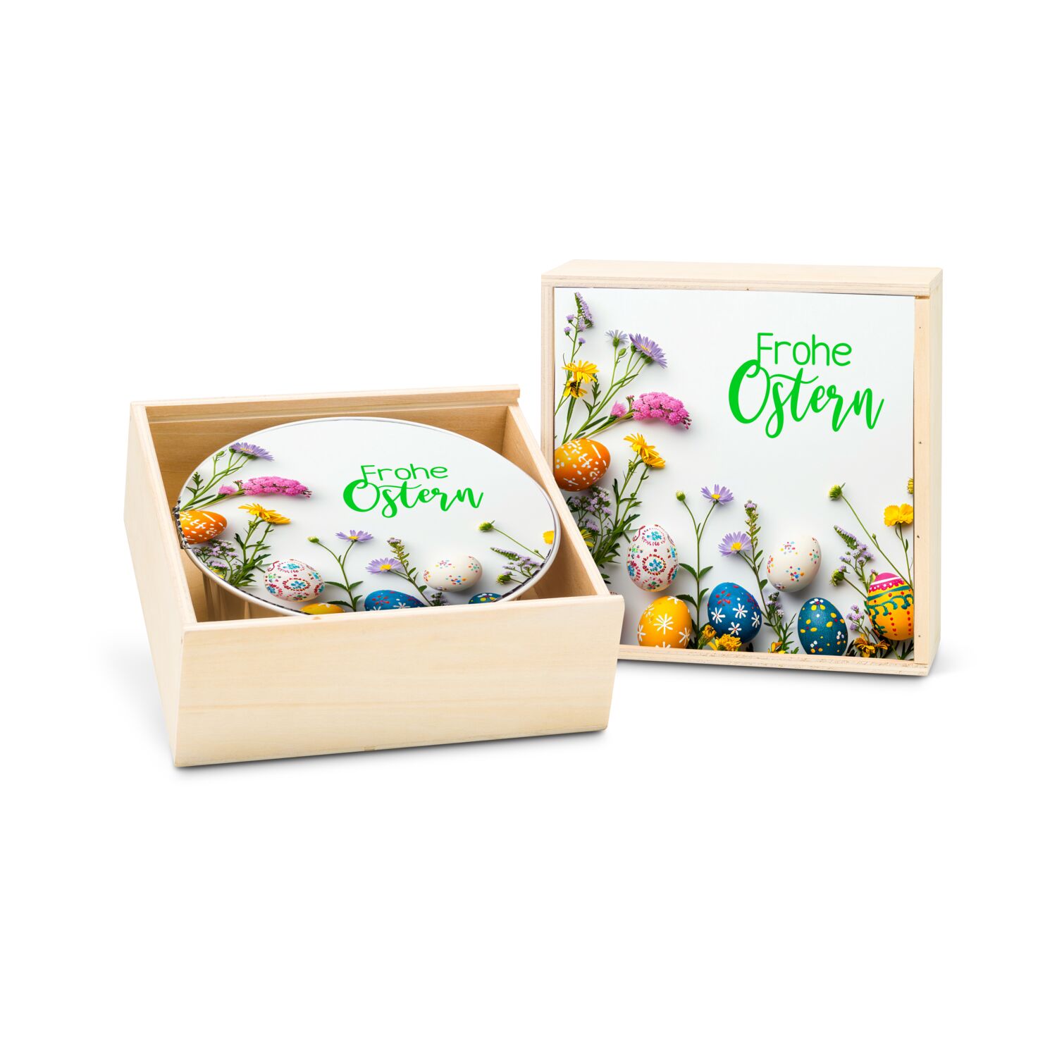 Nach traditionellem Bäckerhandwerk gebackener Schoko-Quarkkuchen, geliefert in einer Holzkiste mit Oster-Deckelaufleger