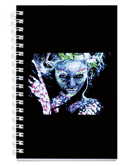 Taschentimer "Luxus" im Format 10,5 x 16 cm, deutsche Version, 128 Seiten, Wire-O-Bindung, Kartoneinband