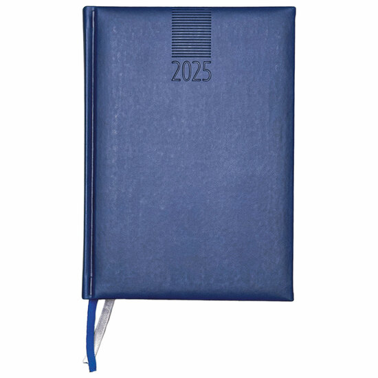 Buchkalender "Daily Chefkalender INT" im Format 14,5 x 20,5 cm, 416 Seiten, 4-spr. D-F-I-GB, 2-farbig grau/blau, mit runder Eckenperforation, Fadenheftung, 2 Lesebänder, Decke Arizona mittelblau, Vorderseite mit Blindprägung