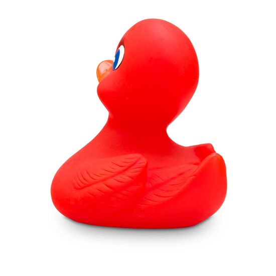 rote Badeente Ruby mit orangenem Schnabel, Wimpern und blauen Augen. Größe: ca. 10 cm. Inklusive Quietschventil