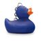 blaue Badeente Boris XSmit orangenem Schnabel im Mini-Format. Größe: ca. 5 cm, inklusive Quietschventil und Schlüsselanhänger