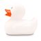 weiße Badeente Snow im Mini-Format mit rotem Schnabel, Größe: ca. 6 cm. Inklusive Quietschventil