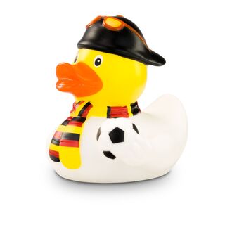 gelbe Werbeente Sandro Stadion mit weißem Trikot, Fanschal in schwarz-rot-gold und Fußball, Größe: ca. 8 cm. Inklusive Quietschventil