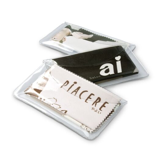 Brillenputztuch rPET - Mikrofasertuch 20 x 20 cm, in transparentem Schutzetui