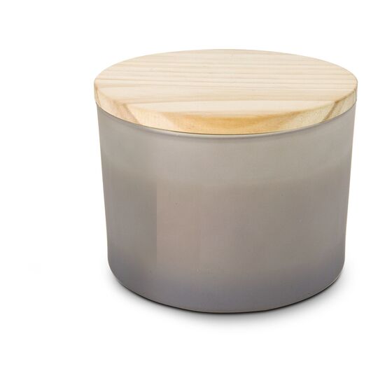 Moderne 2-Docht-Kerze (ca. 330 g) mit Betonoptik und passendem Holzdeckel, in Geschenkkarton. Exotisch, fruchtiger Duft.