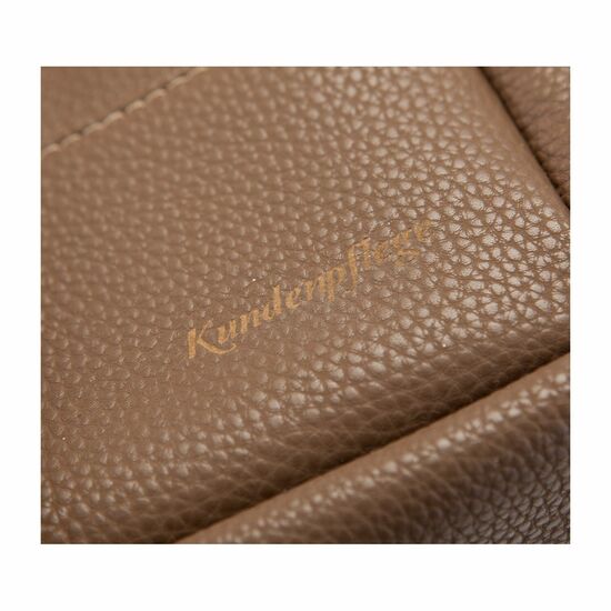 100 ml Rasiergel, 100 ml 2in1 Duschgel & Shampoo, 110 ml After Shave Balsam, Rasierpinsel, in brauner Kosmetiktasche