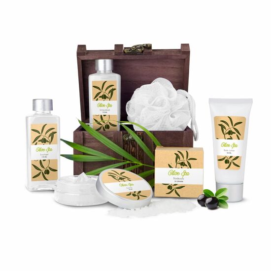 Schatzkiste gefüllt mit Wellness Schätzen: 170 ml Duschgel & Schaumbad, 60 ml Bodylotion, 50 ml Peeling, 50 g Badesalz + Mesh-Schwamm