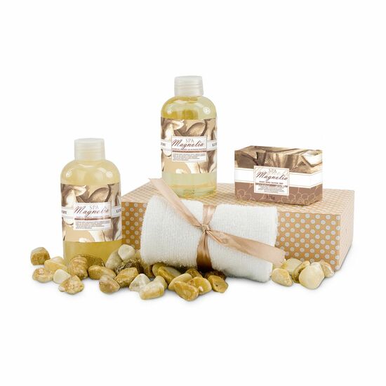 Je 180 ml Duschgel und Shampoo, 100 g Seife, Gästetuch, in offener Box, Duftrichtung: Magnolie