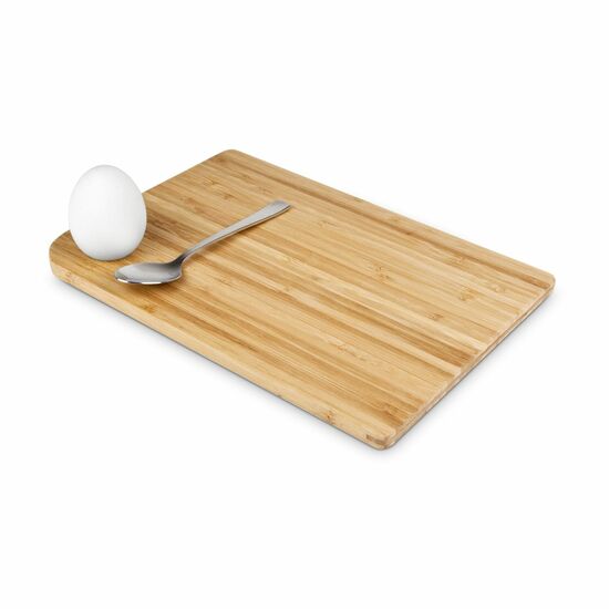 All-in-one Frühstücksbrettchen mit integriertem Eierhalter und Magnet zur Anheftung eines Metall - Eierlöffels (Bambus, Magnet)