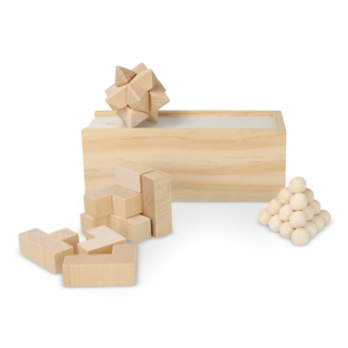 Dieses nachhaltige Set enthält drei spannende Denkspiele: ein Sternenpuzzle, ein Pyramidenpuzzle und ein 3D-Würfelpuzzle, die alle aus FSC-Holz gefertigt sind. Sie sind in einer FSC-Holzbox